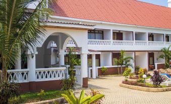 Diani Palm Resort and Apartments