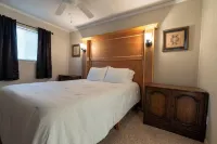 Newly Updated! Sunset Summit Condo at Snowshoe Hotels near Spa Vantage