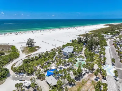 Our House at the Beach 604E by Beachside Management