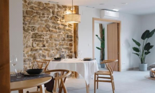 Hotel Nafarrola - Gastronomy & Wine - Housity
