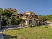 Villa Mare Studios Hotels in Elation