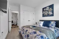 Blue Bliss 2BR 2BTH with Indoor Pool, FREE Parking, Near NYC & EWR Airport