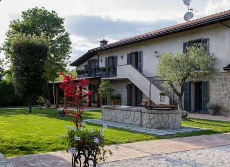 Family Farm Soc. Agricola - Agriturismo Отели в г. Тора-э-Пиччилли