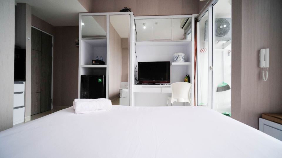 Homey and Cozy Living at Studio Taman Melati Surabaya Apartment