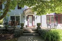 The Villa Bed and Breakfast