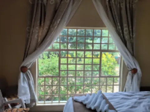 Beulah Court Vineyard Guest House Hotels in Chobe