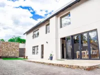 Amabwe Guesthouse Hotels in Grahamstown