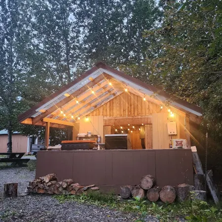 Alaska River Pirates Cabins