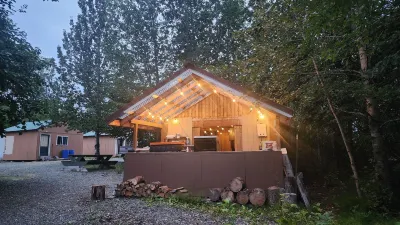 Alaska River Pirates Cabins Hotel di Soldotna