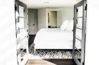 The Palm House: DOWNTOWN GILBERT