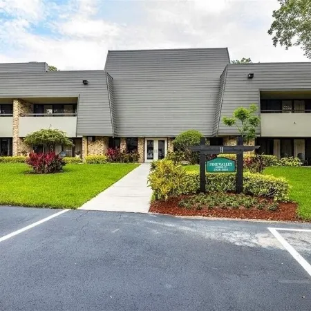 Whispering Pines Owl Retreat - Newly Renovated Large 1Br - Innisbrook Golf View