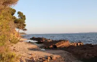 Beautiful T2, garden of 70 m2, quiet, sunny, 50 meters from the beach