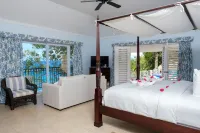 Luxury 13-bedroom, 7-acre, oceanfront villa, with all-inclusive option.