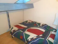 house in swimming pool and tennis court Hotels in Meze