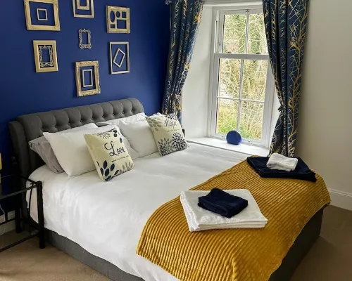 A Cosy Moffat Escape - 2 Bedrooms, 5 Minutes from Bustling Town Centre 莫弗特酒店
