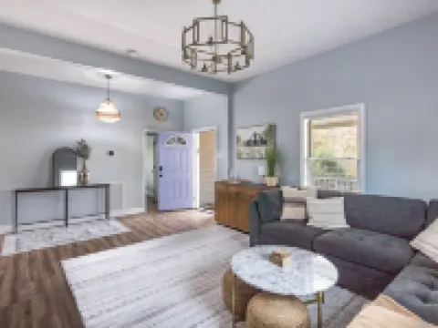 The Periwinkle Cottage, 3BR, 2BA Fort Mill Retreat. Close to Downtown! Hotels in Fort Mill