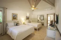 ATTRACTIVE RATES JUST REMODELED  - Near Beach 4 BD Amazing Golf View Villa