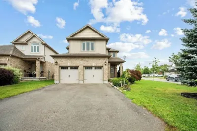 Spacious 5 Bedroom Home in London Hotels near Walmart Supercentre