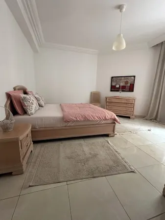 Apartment s2 jardin de Carthage Отели в г. El Kram