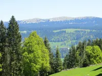 2nd floor apartment 130 m2 shared entrance Hotels in Le Chenit