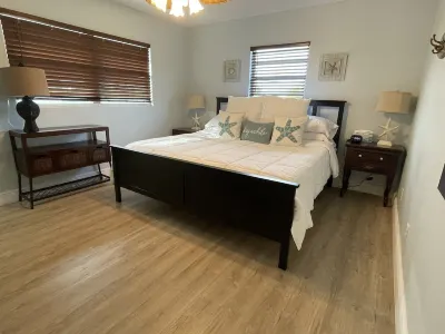 KEY LARGO WEEKLY PARADISE HOUSE RENTAL Hotels near John Pennekamp Coral Reef State Park