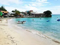 'Villa Jarrow',Beach Front, Beautiful Victorian Restored Property
