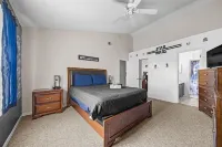 StarWars Condo-Close to all parks!