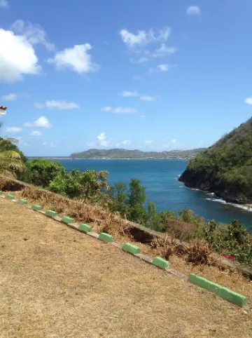 On Peninsula. Sea view, Beach 3 Min drive. Quiet neighborhood. Windjammer 4 m d