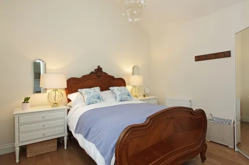 Thurnham Keep Stables, Near Leeds Castle