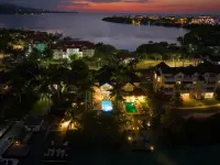 Waterfront Villa Private Pool Comp Floating Breakfast Fully Staffed Chef Avable 住宿飯店