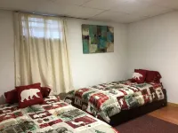 Adirondacks Family Retreat Hotels in Fort Ann