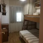 Cozy House: first-row beach, hottub, AC, gasgrill, hearth, W/D, gardens, prkng Hoteles en Gradac