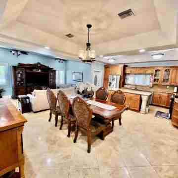 Serenity Luxury Villa - Private Pool, AC & Wi-Fi - Just Steps from the Beach Others