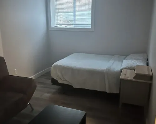 Basement suite with full kitchen Hotels in Airdrie