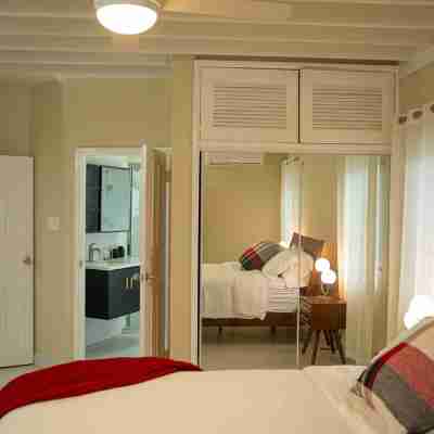 Newly Renovated!! COCO PALMS - Exclusive villa with private pool/beach access. Rooms