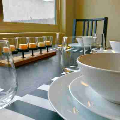 Spacious & Charming Normal Heights Retreat~1 Bedroom~in the Heart of San Diego Dining/Meeting Rooms