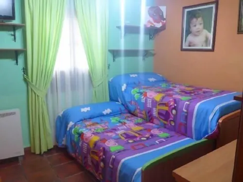 Casa Rural Los Morales, private pool, free WiFi, BBQ, 5km from Ronda.