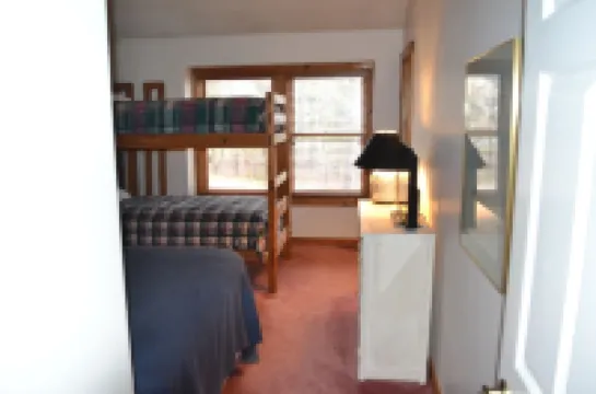 Condo < 1mi. from Mt. Snow / Free Shuttle