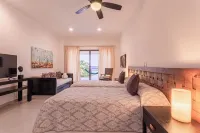 13BR Luxury Beachfront Villa w/ Chef, Pool, Staff - Weddings/Family Reunions