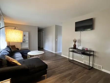 Oasis Of Maple Grove