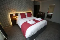 The Queens Head Hotel Hotels in Ingram