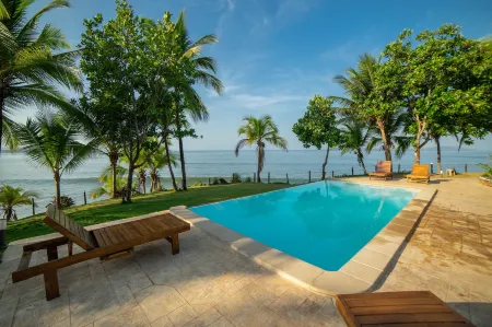 Hotel Playa Reina Отели в г. Мариато