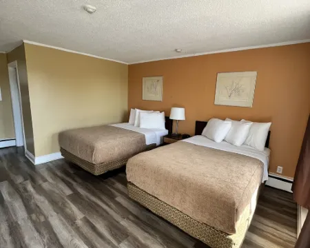 Travellers Inn Hotels in Renfrew County