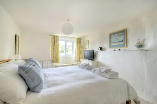 Smugglers Cottage Hotels in Beer