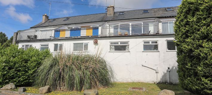 21 Cae Du Hotels in Pwllheli