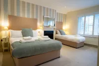 The Bear & Swan Hotels in Clutton