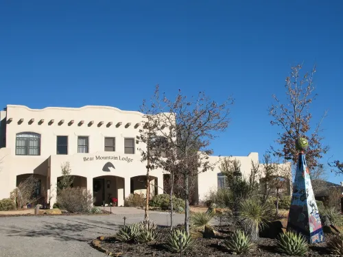Bear Mountain Lodge Hotels in Silver City