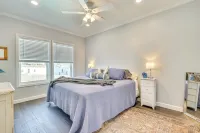 1 Mi to Beach Access: Home w/ Porch in Fort Myers! - 4-Sterne