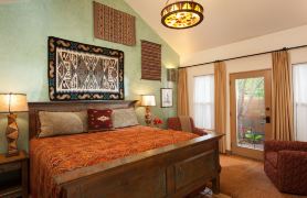 Four Kachinas Bed & Breakfast Inn