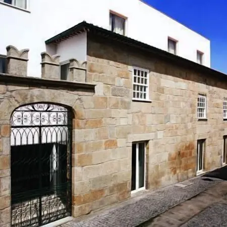 Montebelo Palácio Dos Melos Viseu Historic Hotel